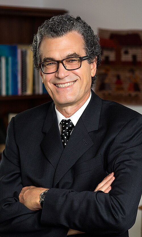 Dr. Eliseo J. Pérez-Stable