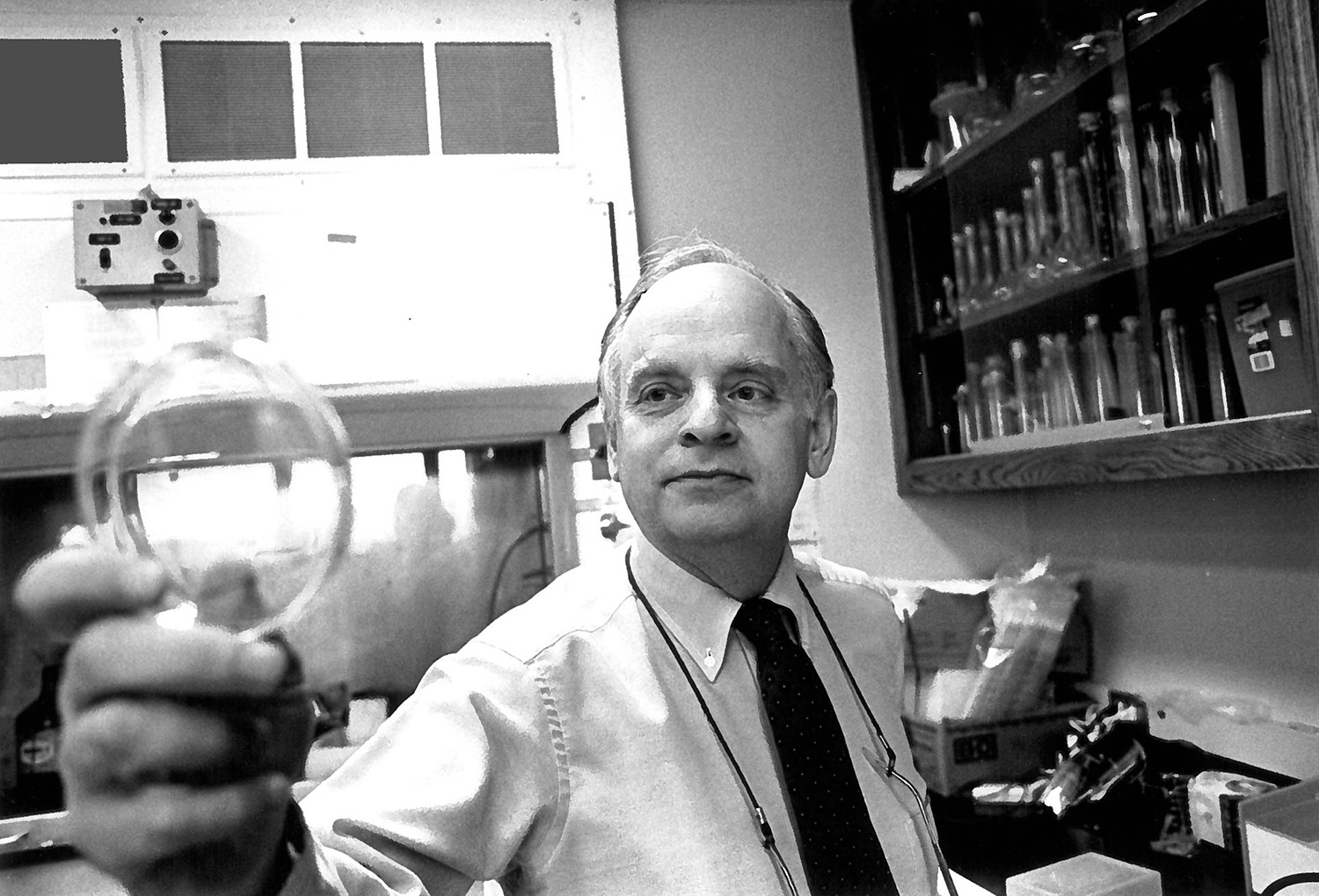 Dr. Seymour Klebanoff changed science’s understanding of the body’s natural defense mechanisms in fighting infections